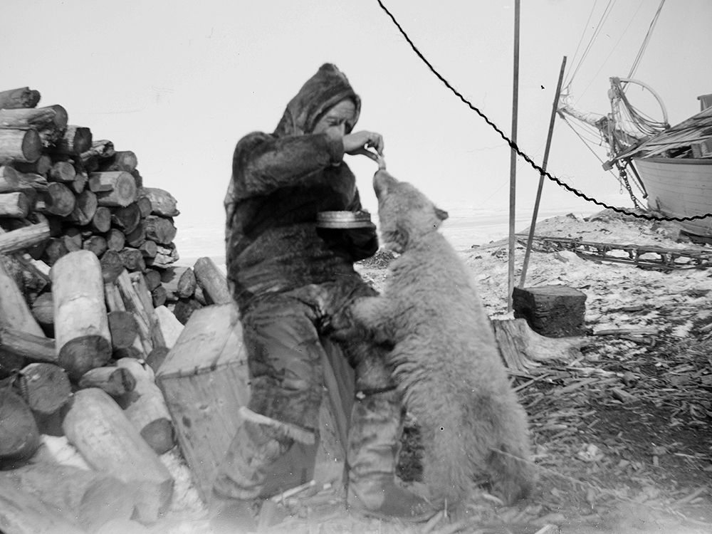 This image has an empty alt attribute; its file name is 1918-1921.jpg